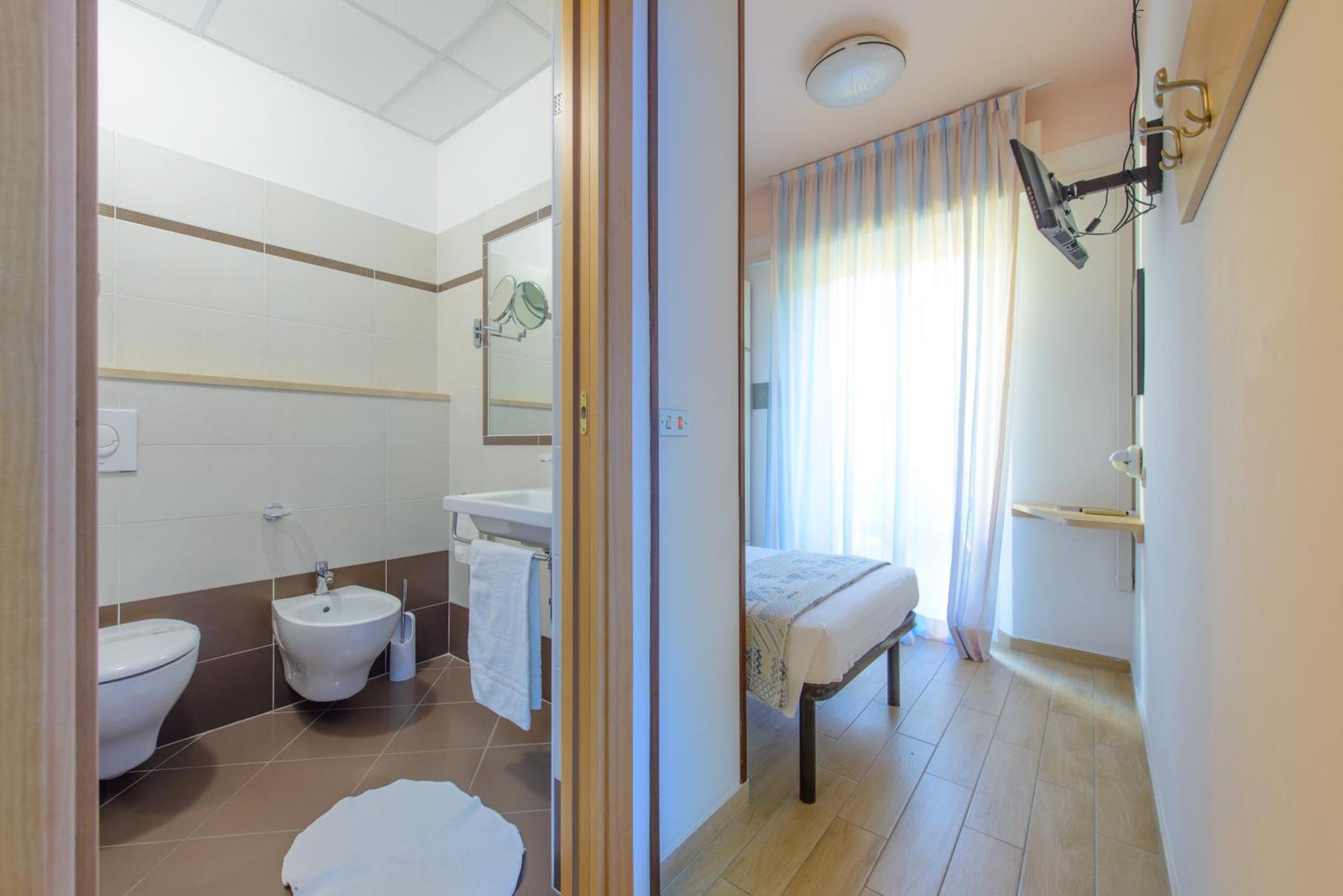 Hotel Colorado Rimini Eksteriør billede