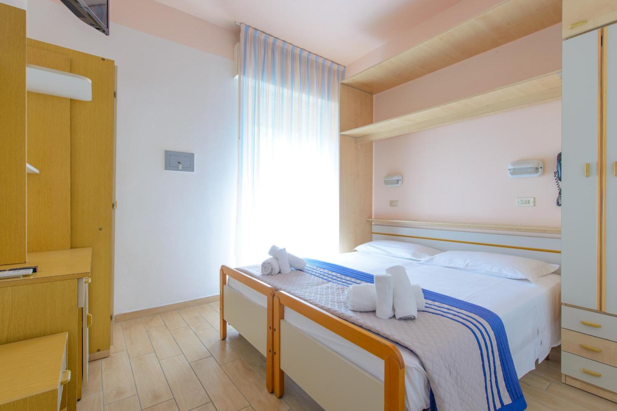 Hotel Colorado Rimini Eksteriør billede