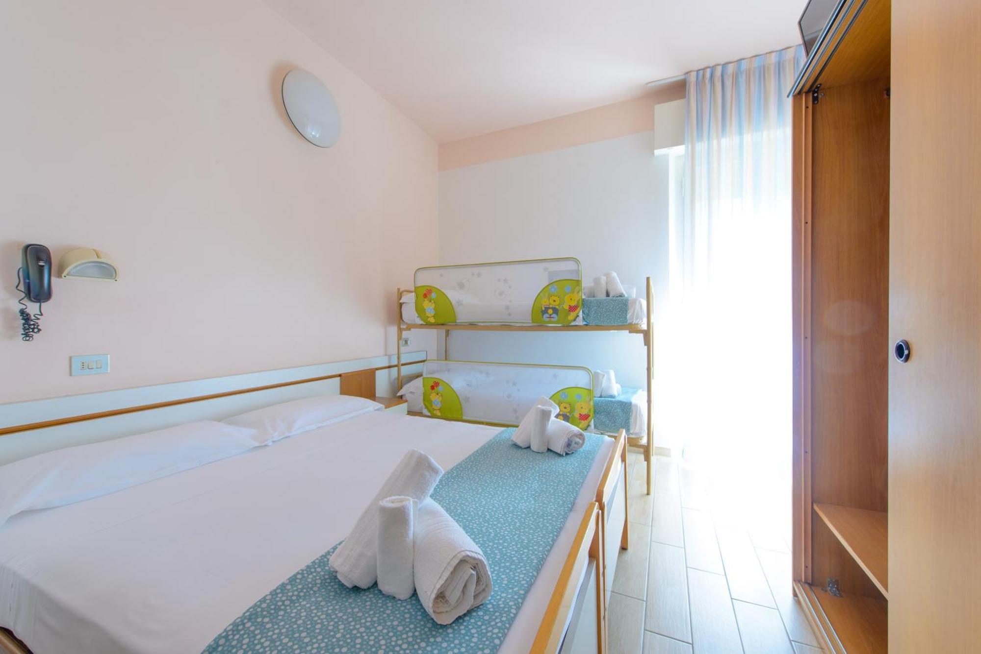 Hotel Colorado Rimini Eksteriør billede