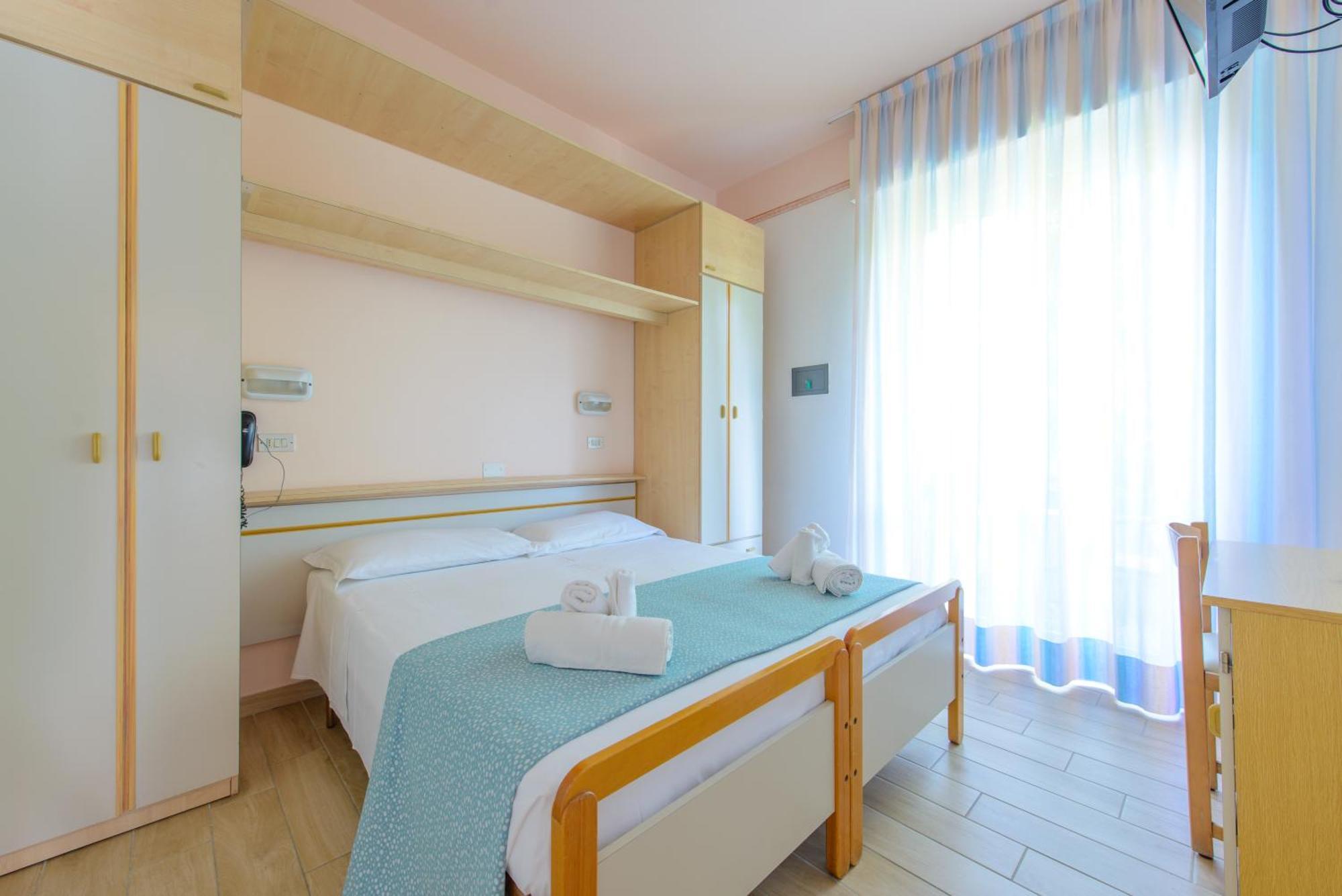 Hotel Colorado Rimini Eksteriør billede